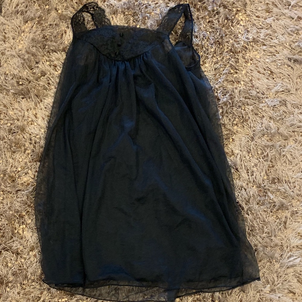 Black Negligee - Picture 7 of 9
